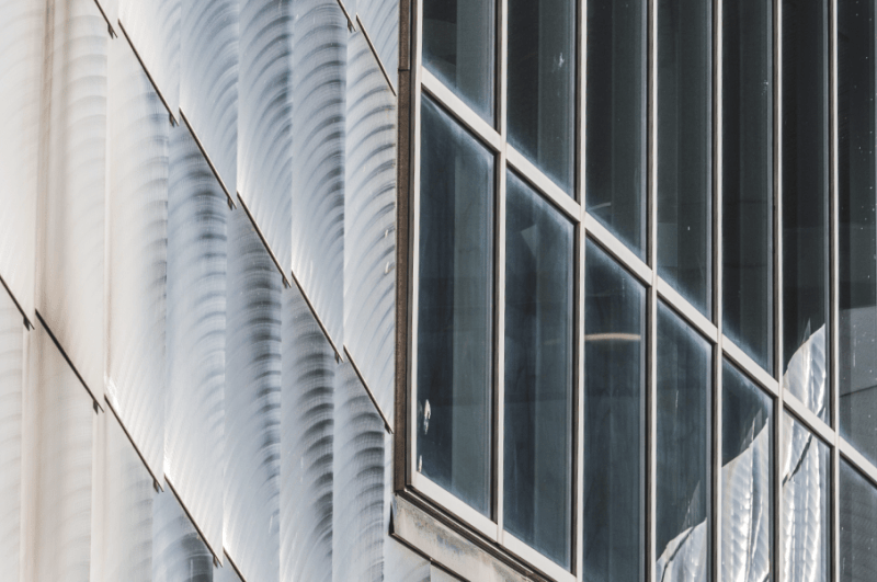 Au-delà de l’obstacle